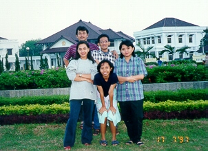 semarang.JPG (56328 bytes)